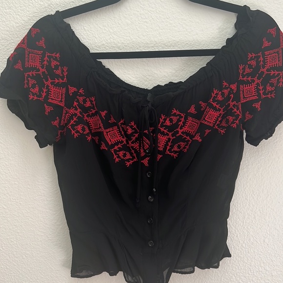 Super cute and flattering see through blouse - Picture 4 of 6